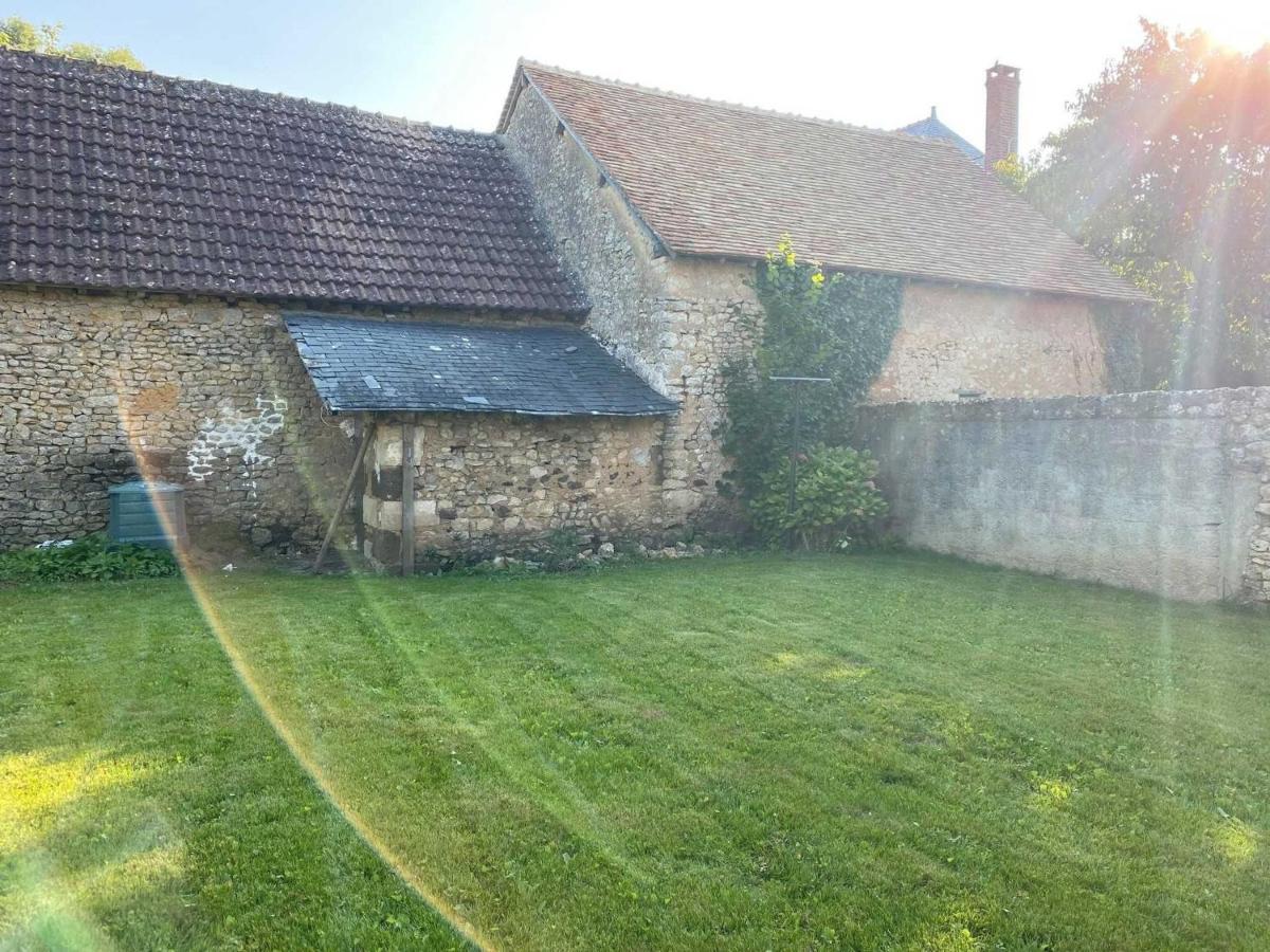 Maison De Village Avec Jardin, Parc Prive Et Box Fibre, Animaux Bienvenus, A 15 Min Du Mans - Fr-1-410-333 Mezieres-sous-Lavardin Exterior photo